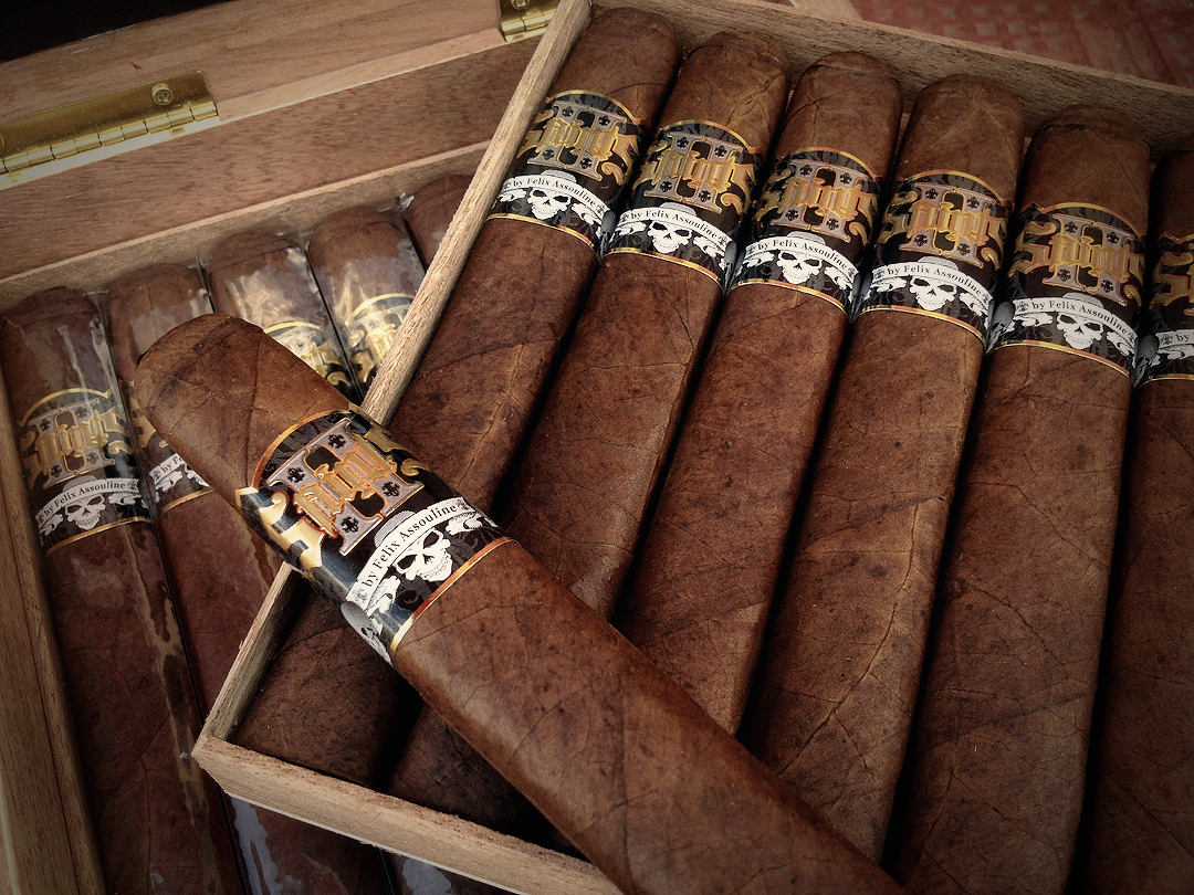 2 Saints Cigars by Felix Assouline